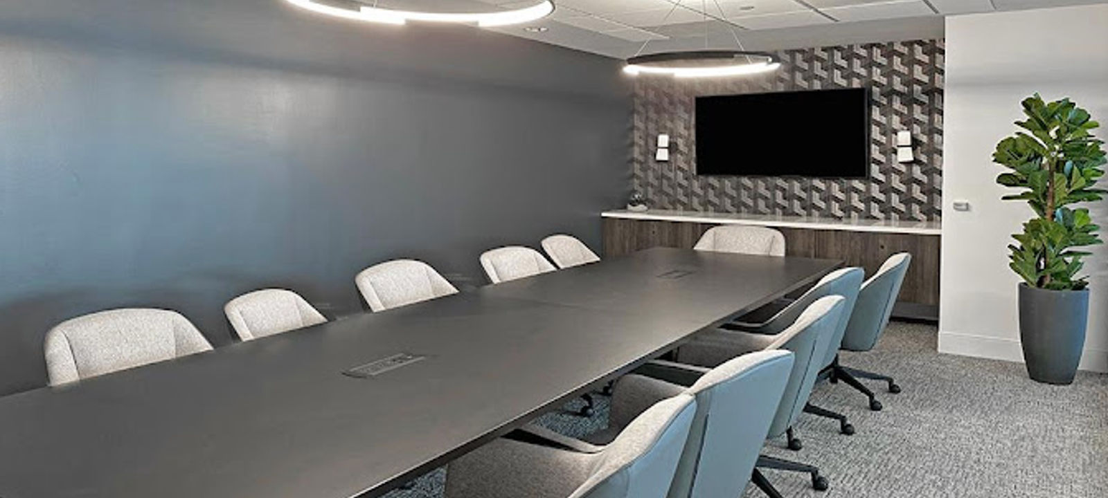 9465 Wilshire Boulevard, Beverly Hills - Image 1