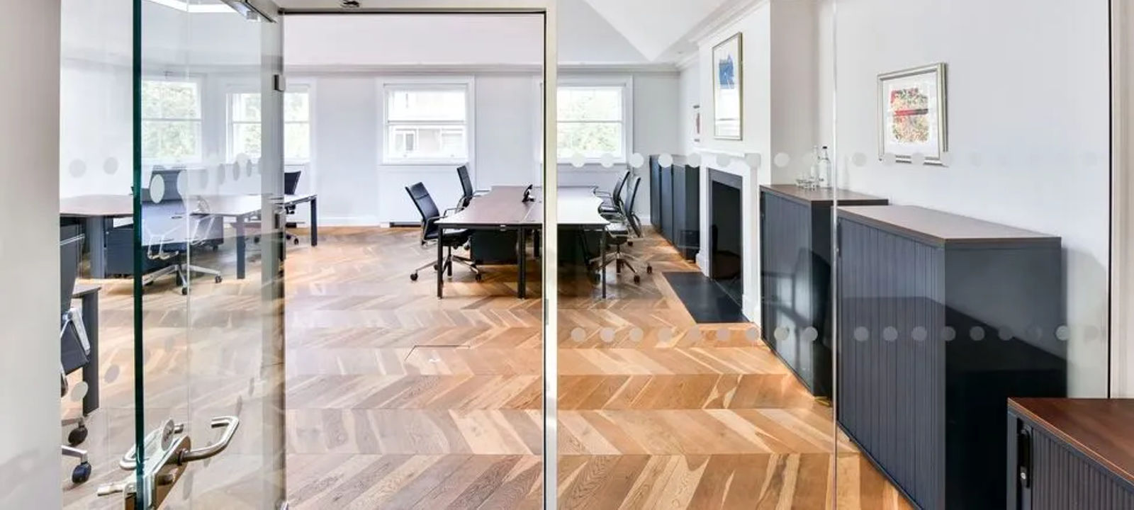 21 Gloucester Pl, Marylebone - Image 1