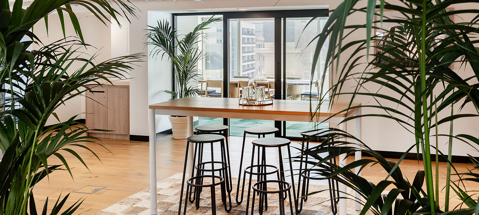 19 Person Coworking Space at 66 King Street, Sydney | Office Hub