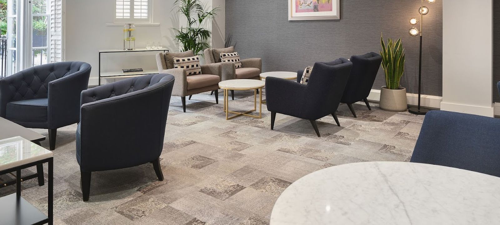 67 Grosvenor St, Mayfair - Image 1