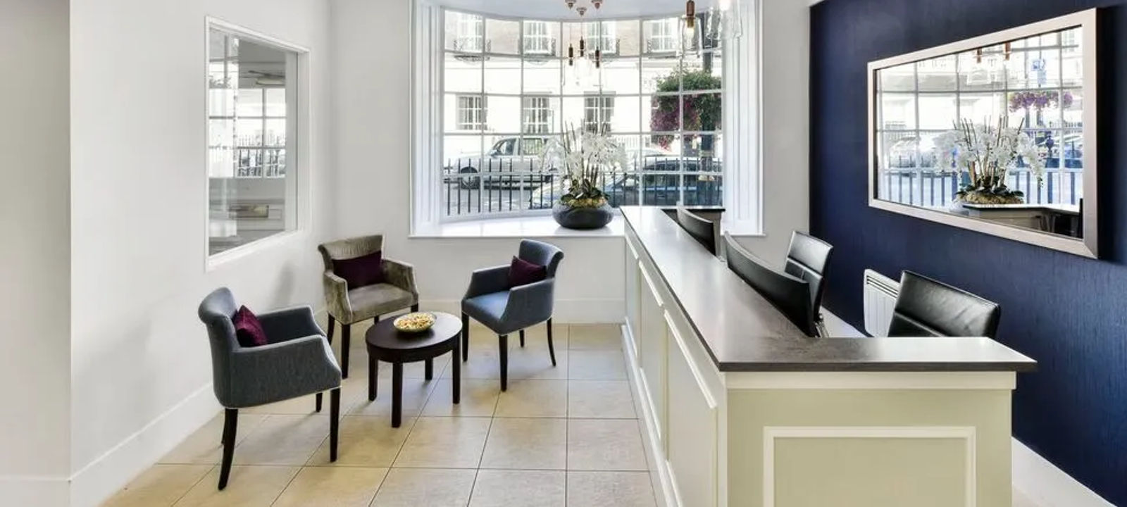 67 Grosvenor St, Mayfair - Image 1