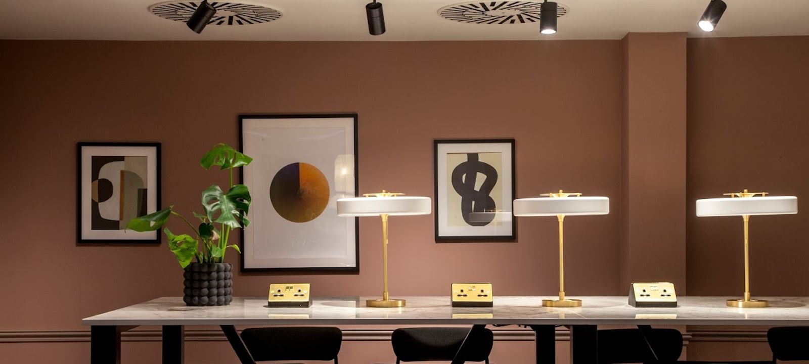 78 Pall Mall, St James's - Image 1