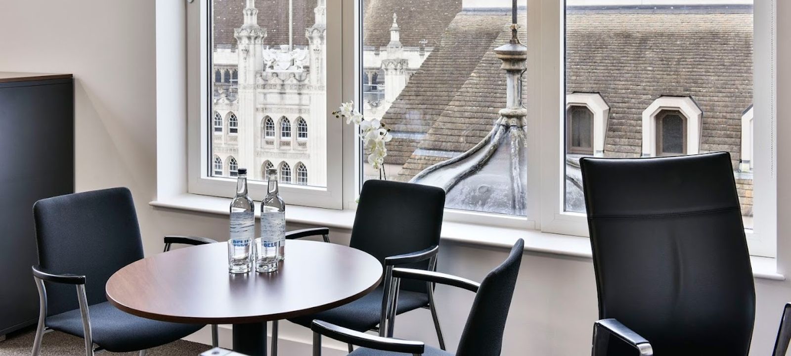 85 Gresham Street, London - Image 1