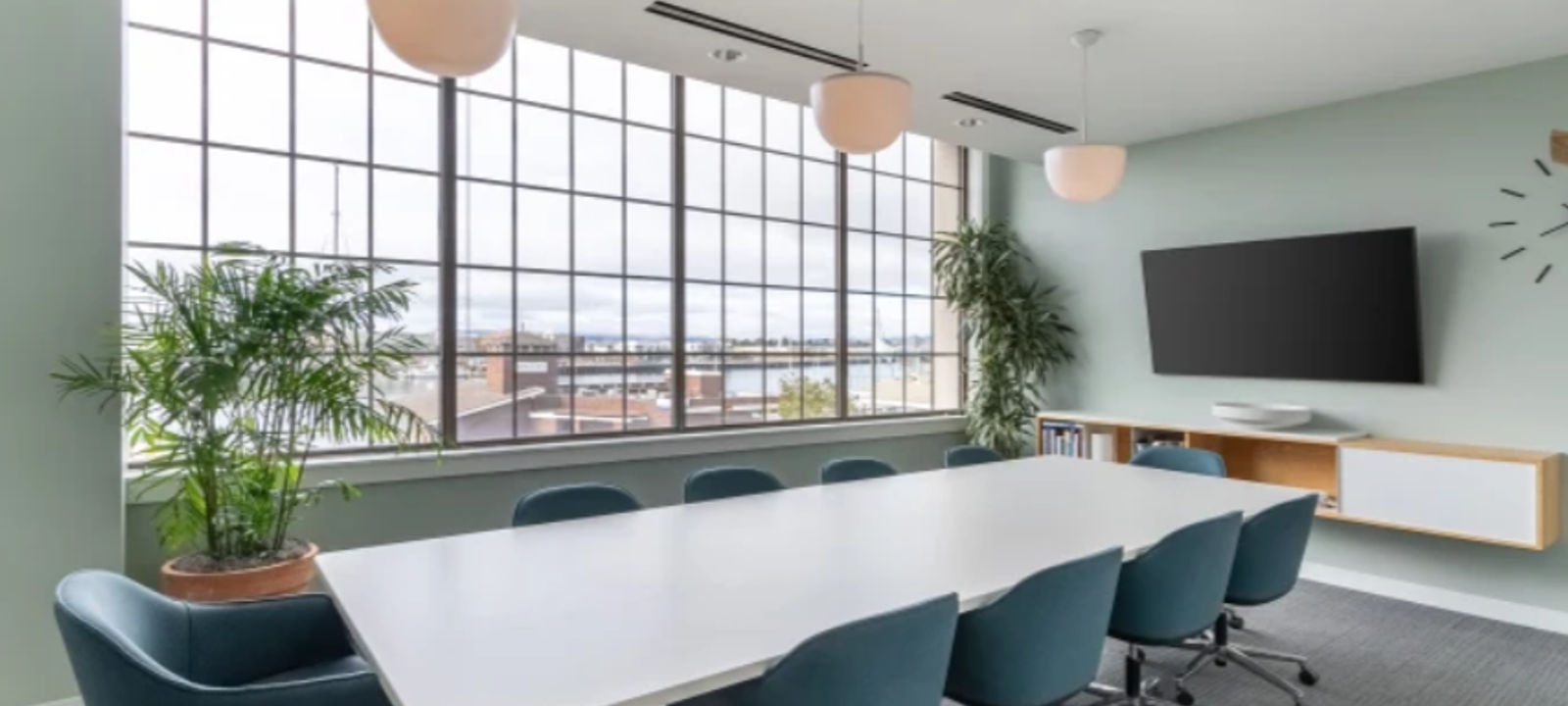 1690 W Shaw Avenue, Fresno - Image 1