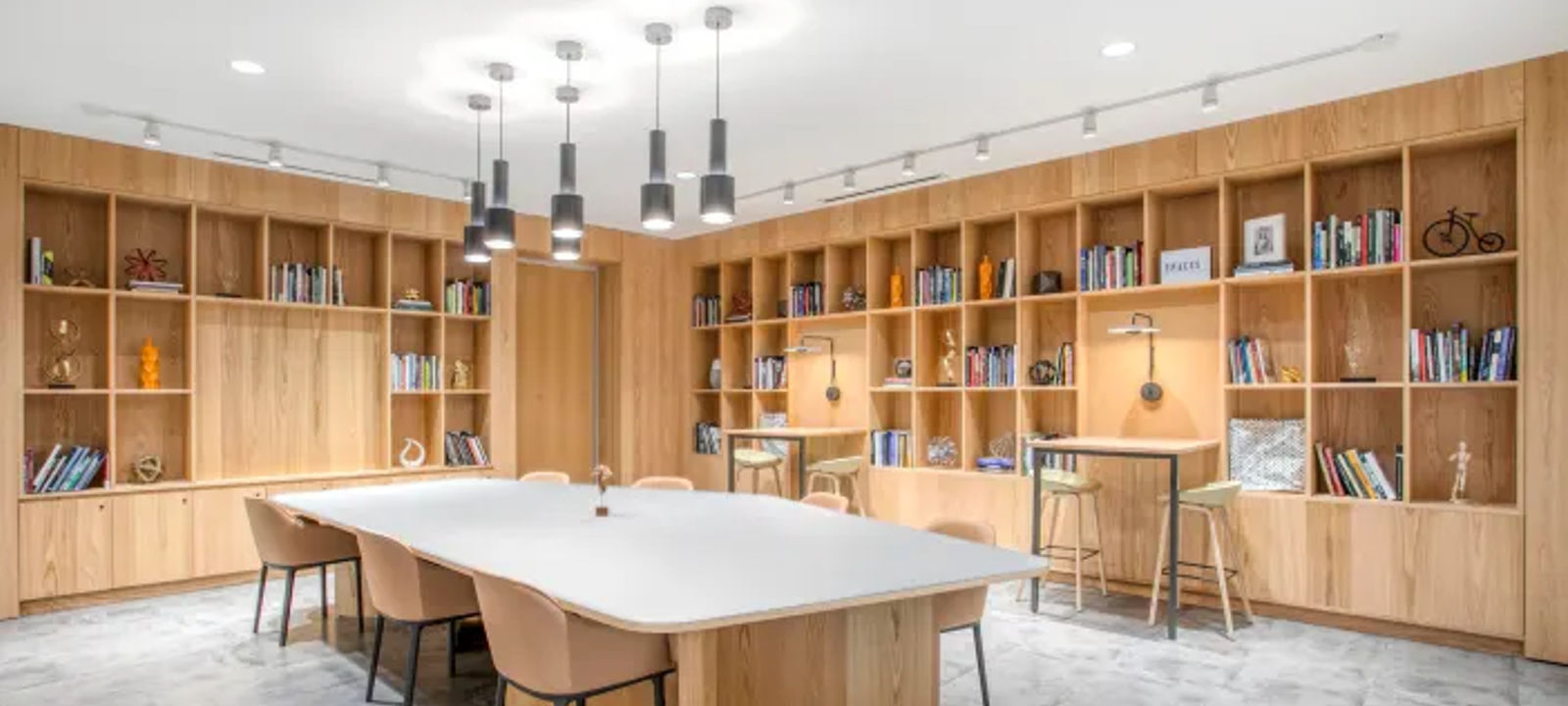 3003 Tamiami Trl N, Naples - Image 1