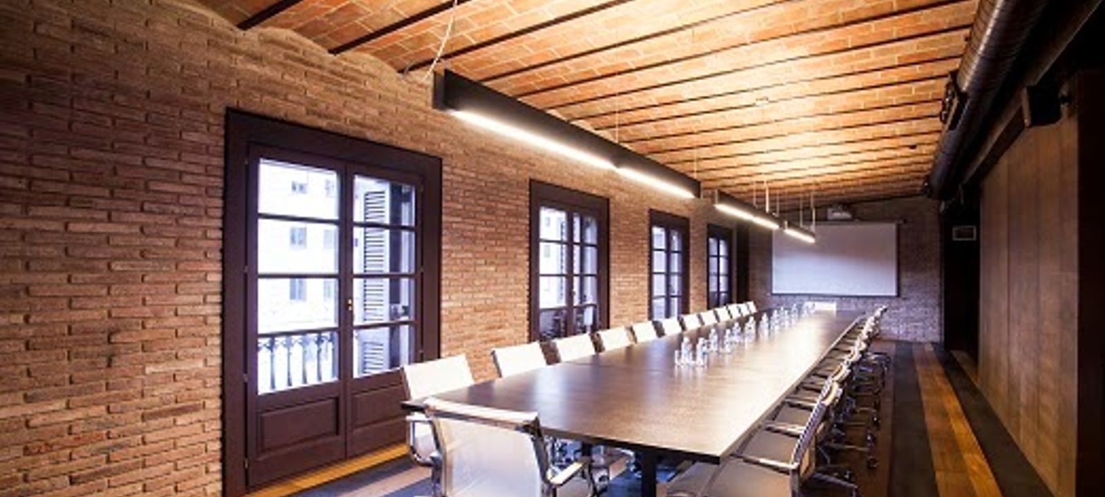 36 Avda Del Portal De L'angel, Barcelona - Image 1