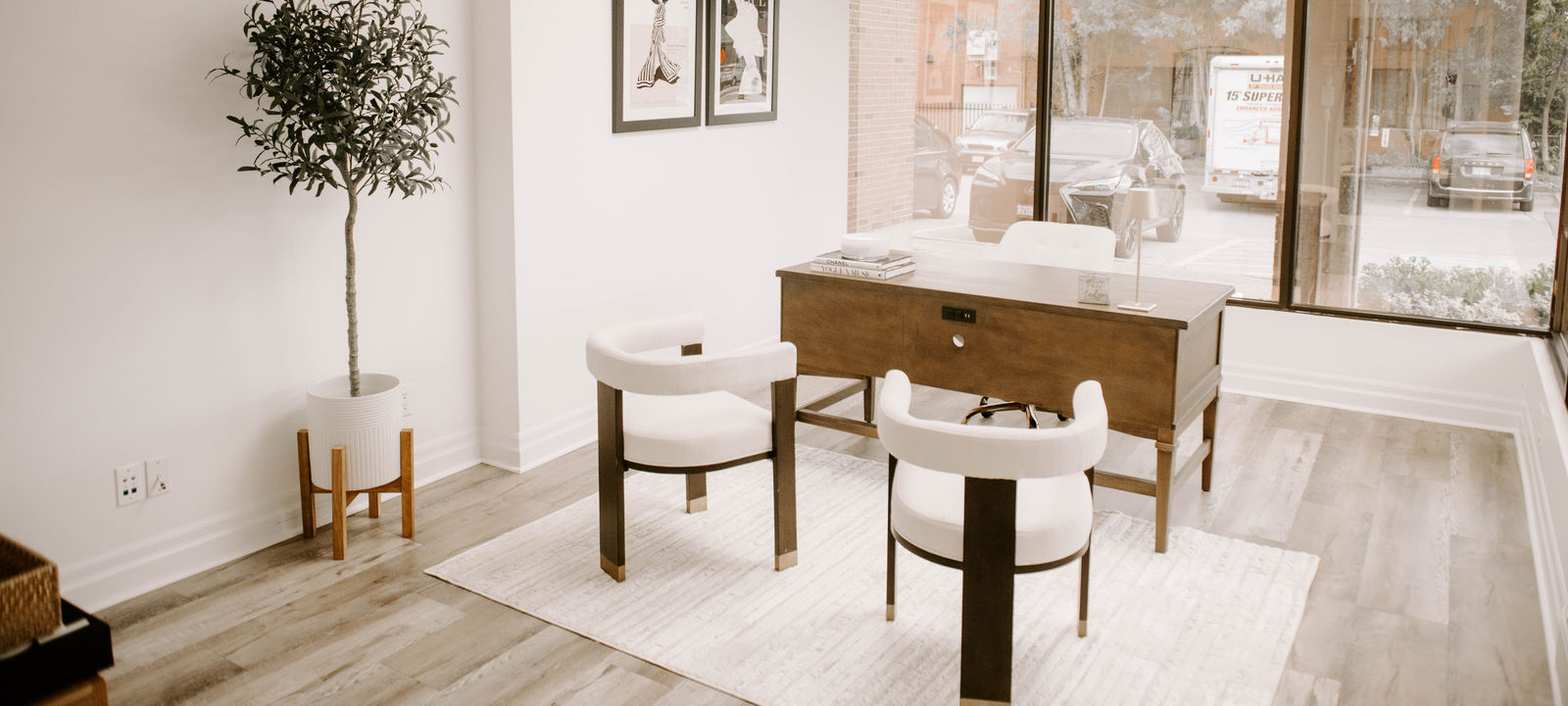 120 Wellington St, London - Image 1