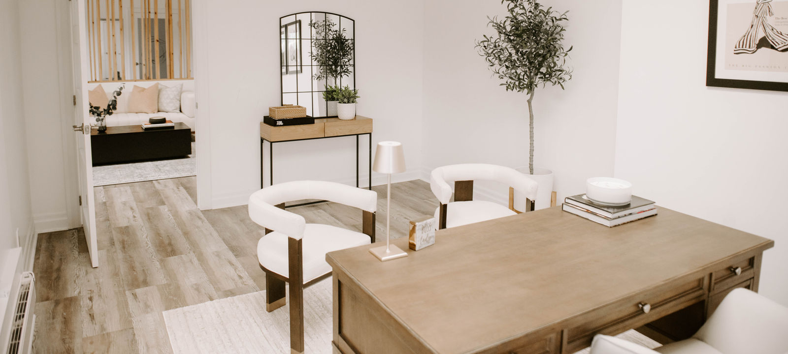 120 Wellington St, London - Image 1