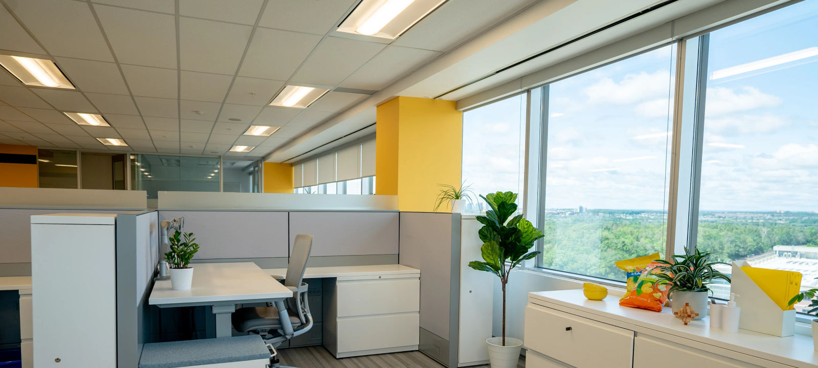 1290 Central Pkwy W, Mississauga - Image 1