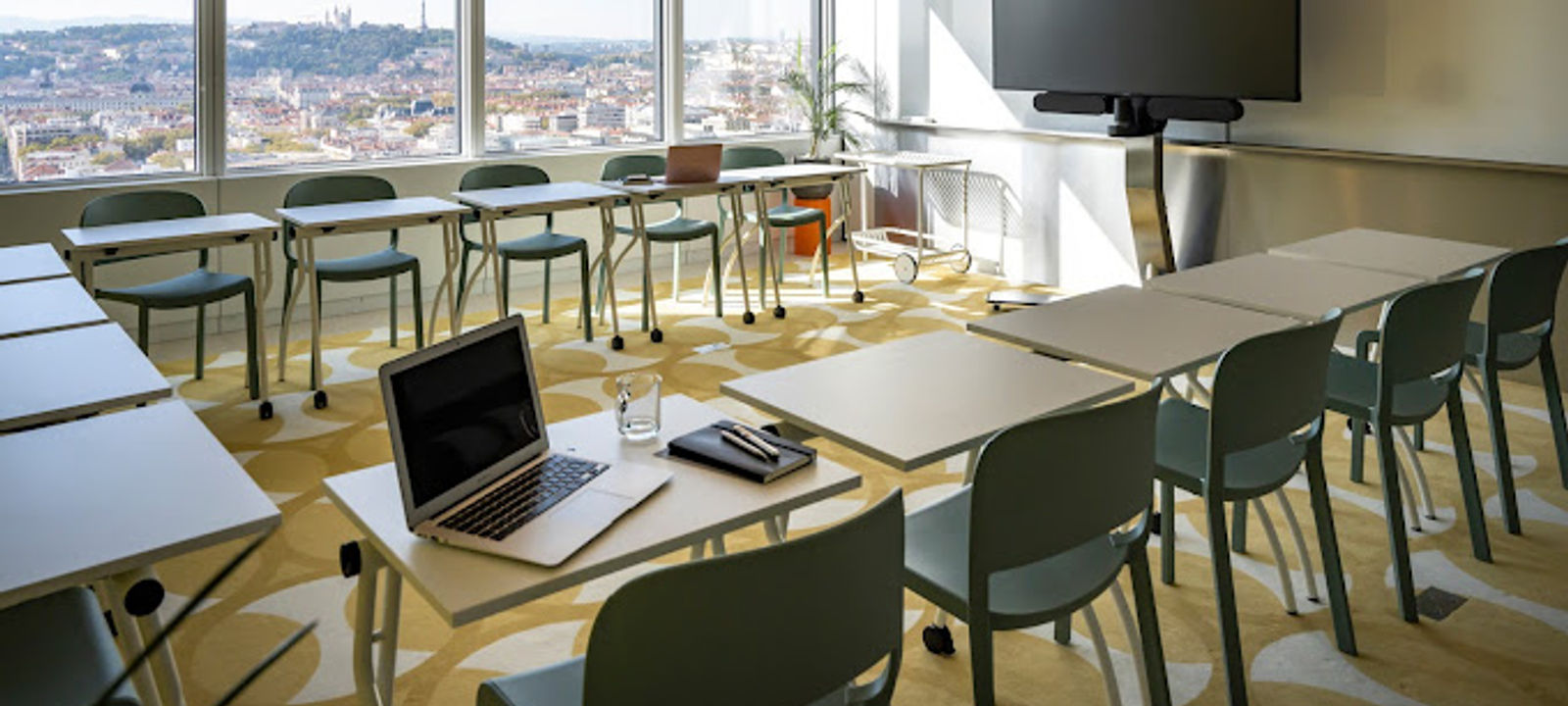 9-13 Rue Des Cuirassiers, Lyon - Image 1