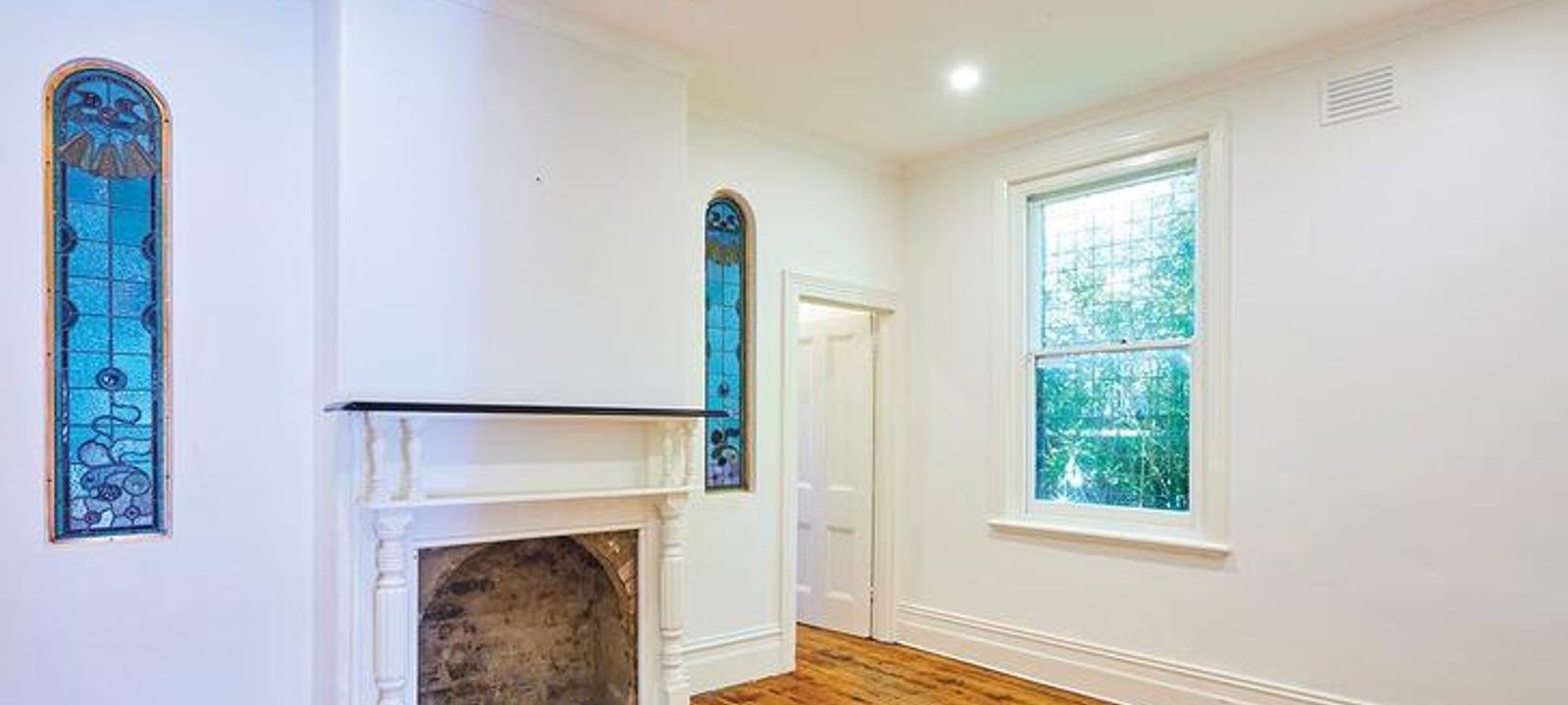 396 High Street, Windsor - Image 1