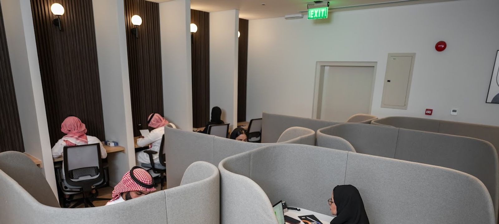 20 Person Managed Space at Hittin Diom Flex Rubeen Plaza, Riyadh ...