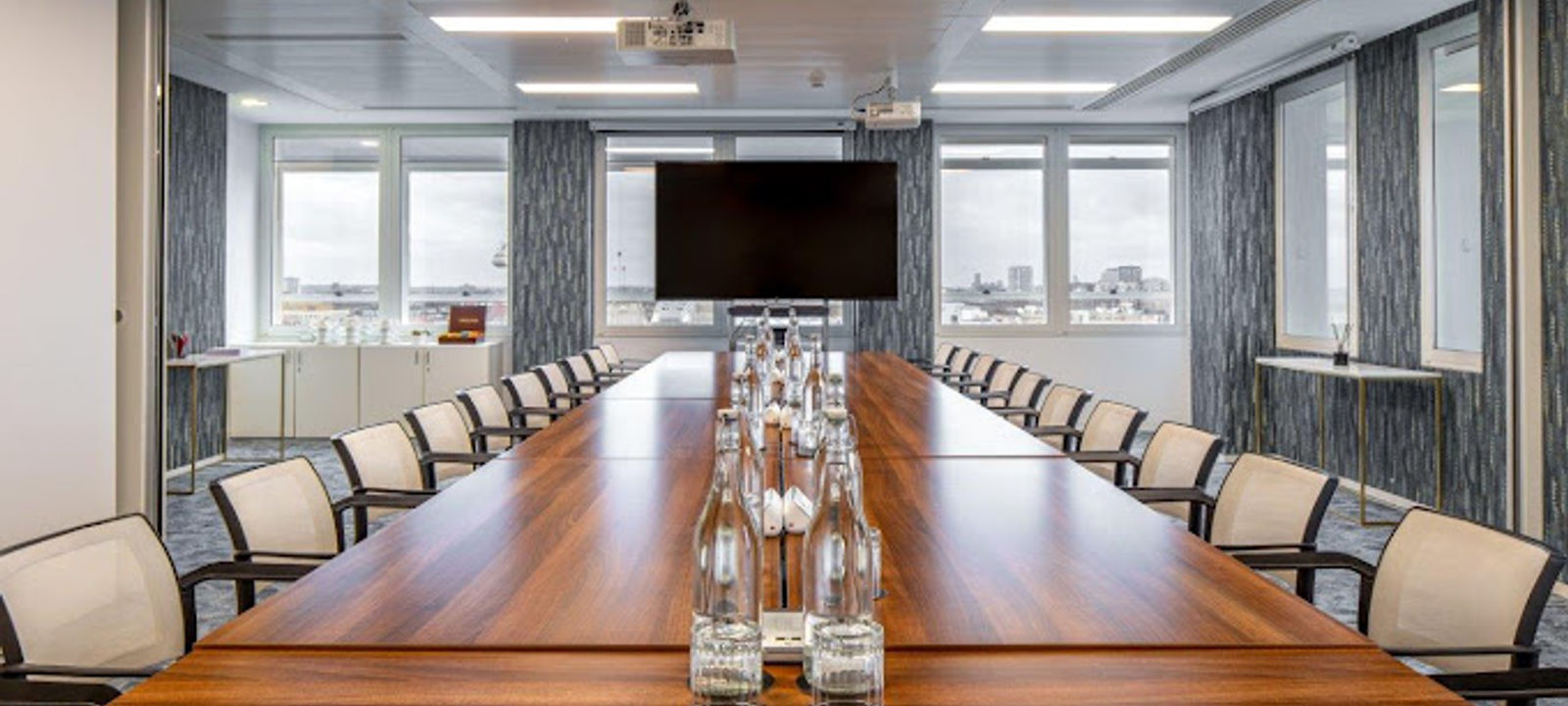 33 Cavendish Square, Marylebone - Image 1