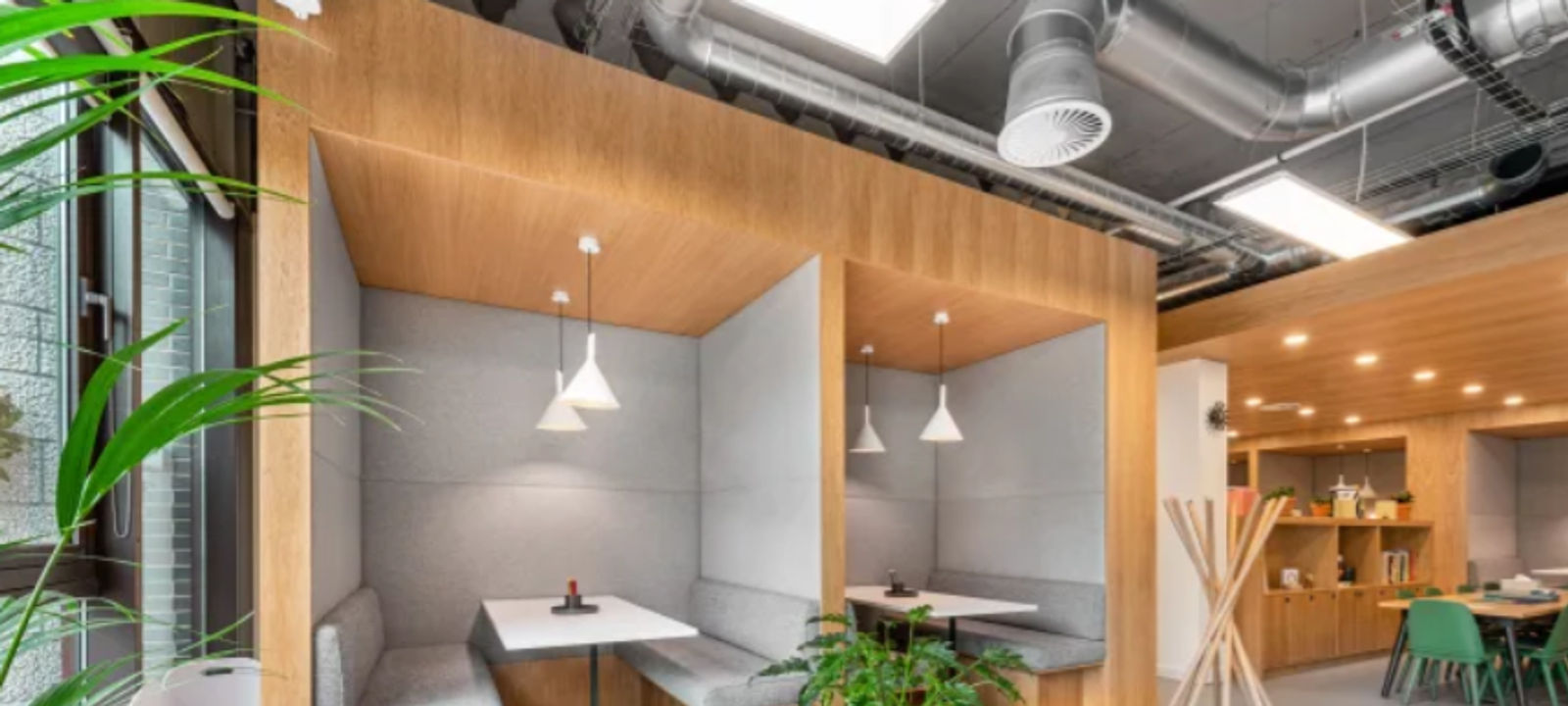 111 Simcoe Street N, Oshawa - Image 1