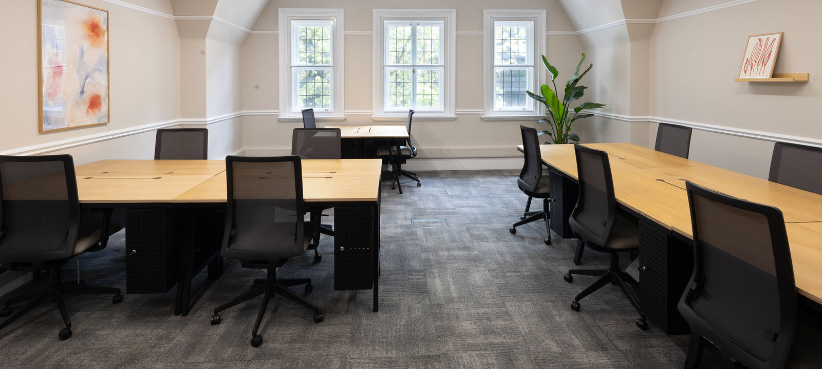 132 Buckingham Palace Road, Greater London - Image 1