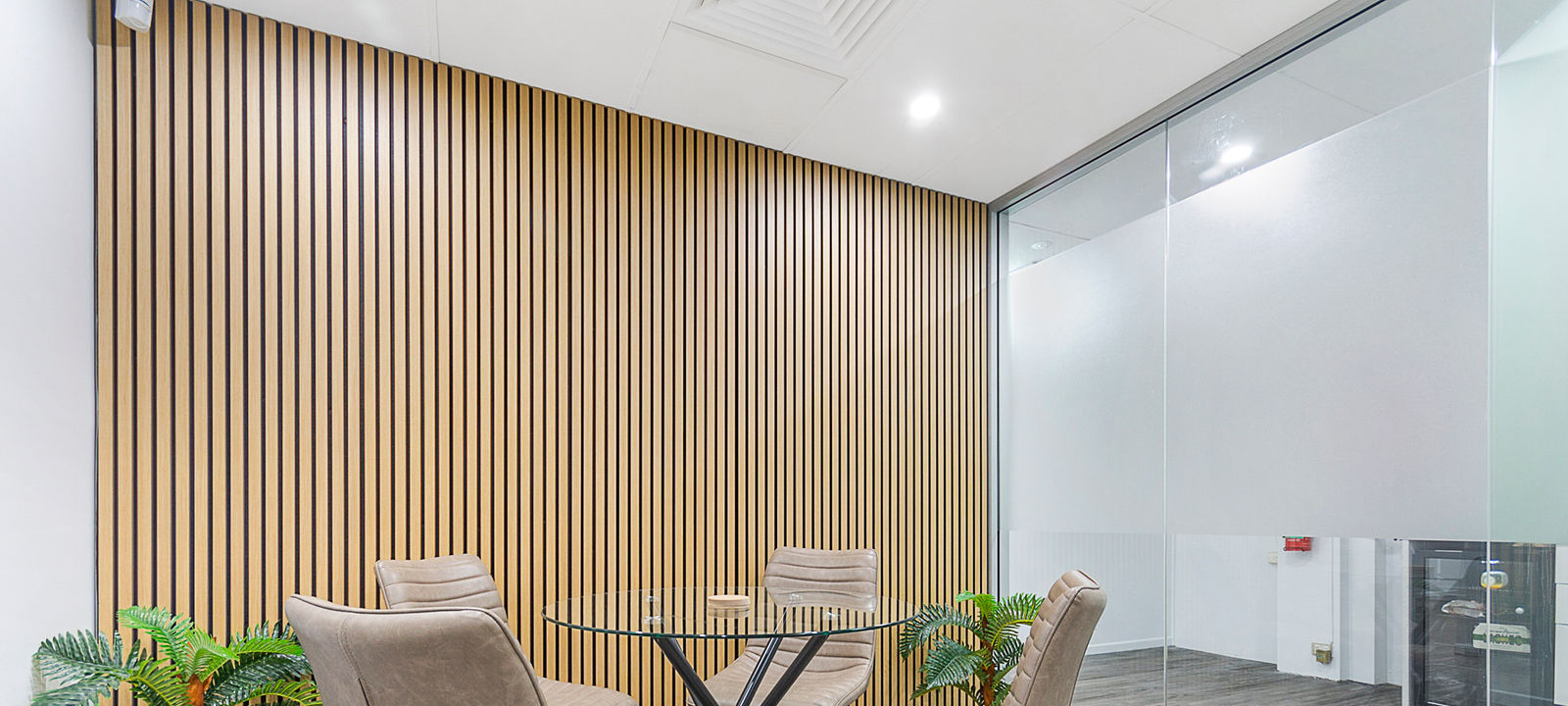 130 Kingston, Underwood - Image 1