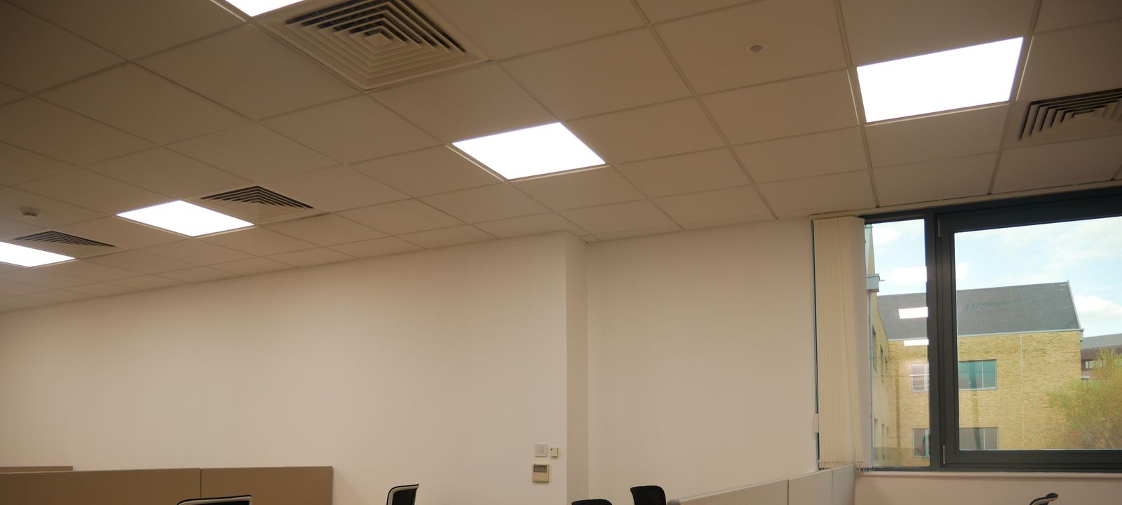 5 Oaks Court Warwick Road, Borehamwood - Image 1