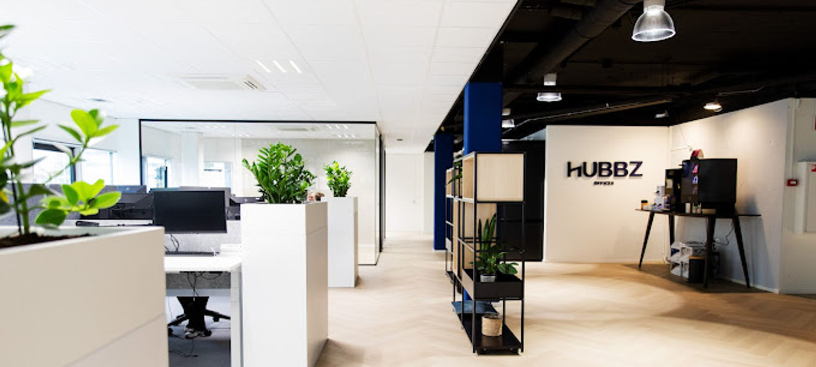 4 Hogehilweg, Amsterdam - Image 1