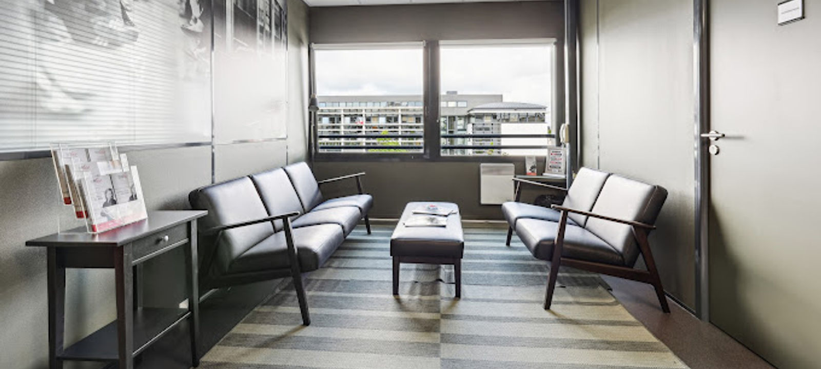 3 Place Jean Nouzille, Caen - Image 1