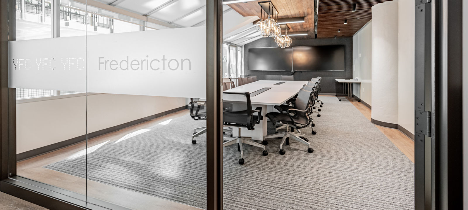 207 Queens Quay W, Toronto - Image 1