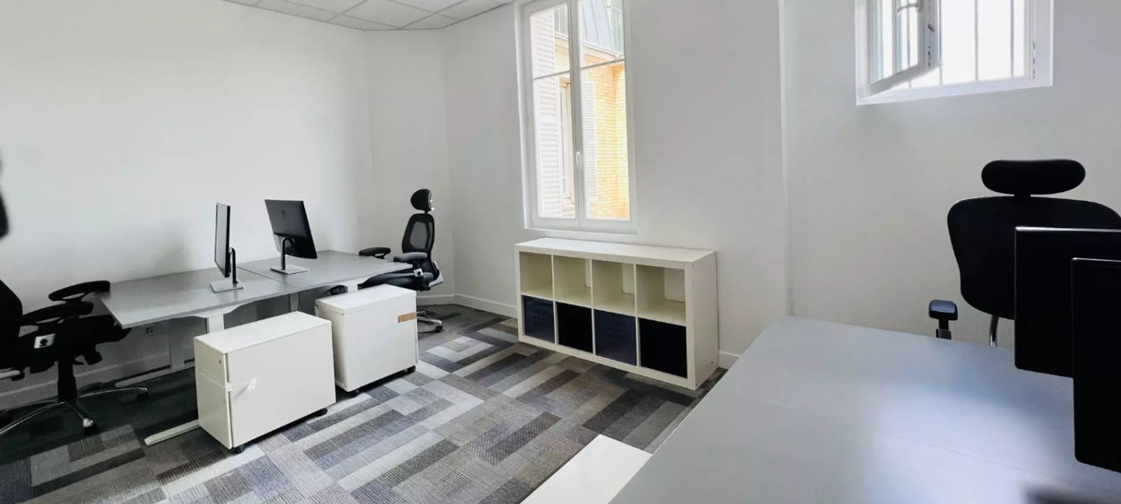 68 Av Des Champs-élysées, Paris - Image 1