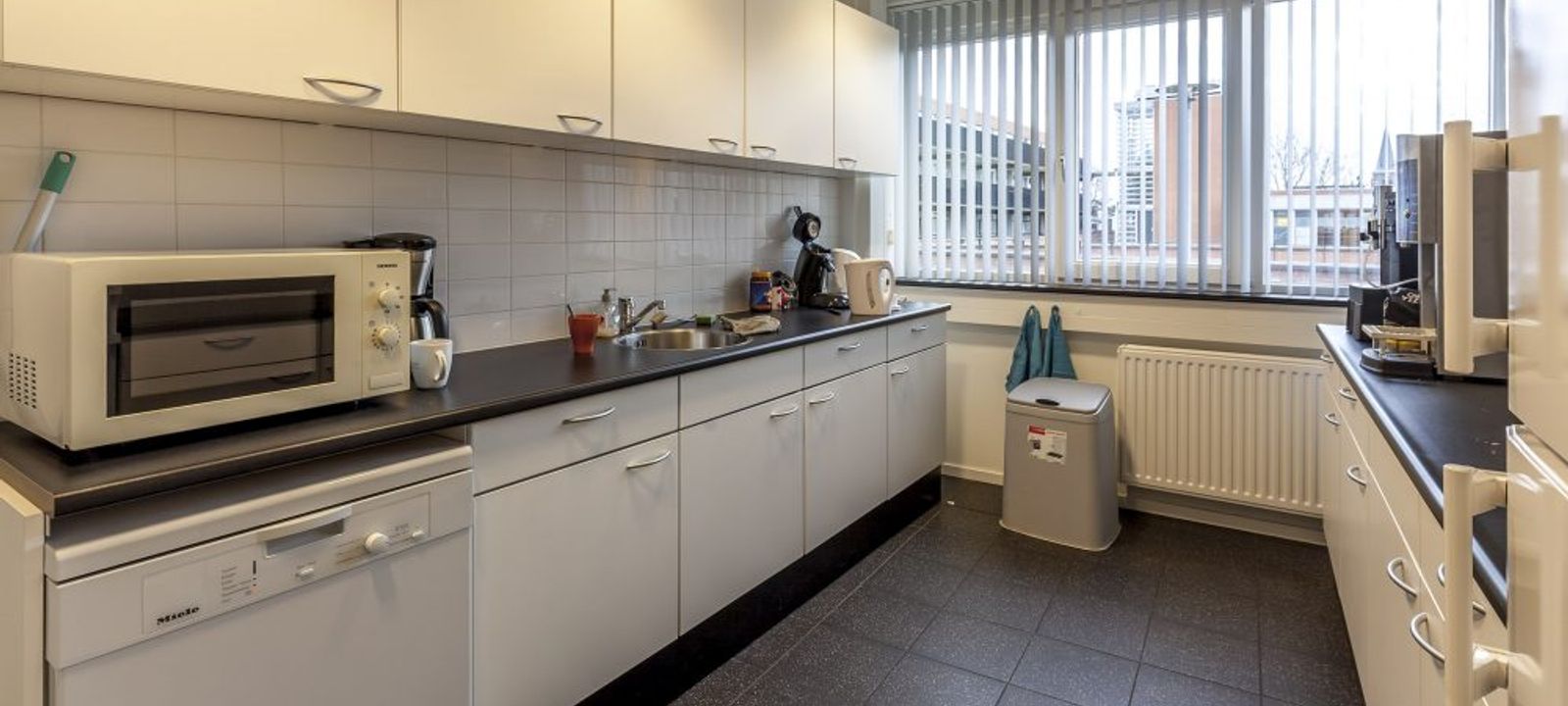 27A Raadhuisplein, Bodegraven - Image 1