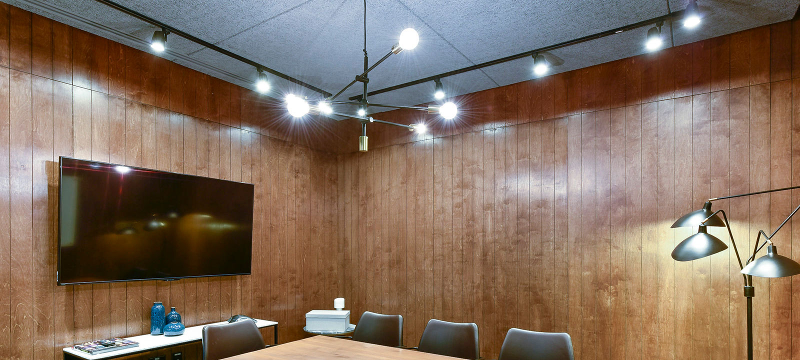 976 Brady Ave Nw, Atlanta - Image 1