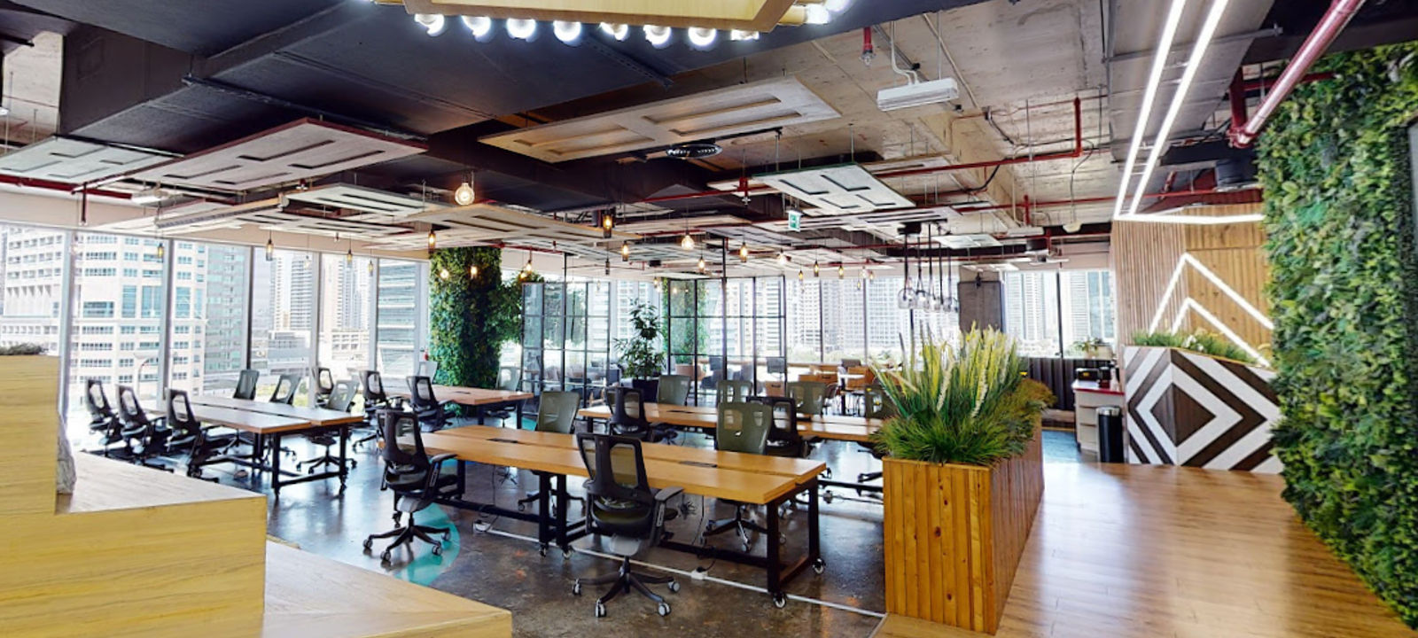 Jumeirah Lake Towers, Dubai - Image 1