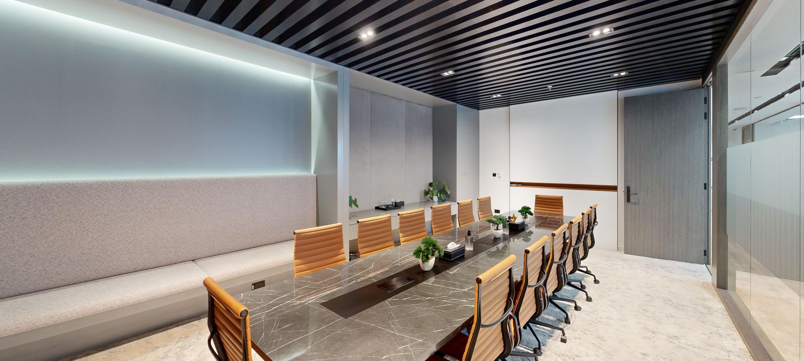 Emaar Square, Dubai - Image 1