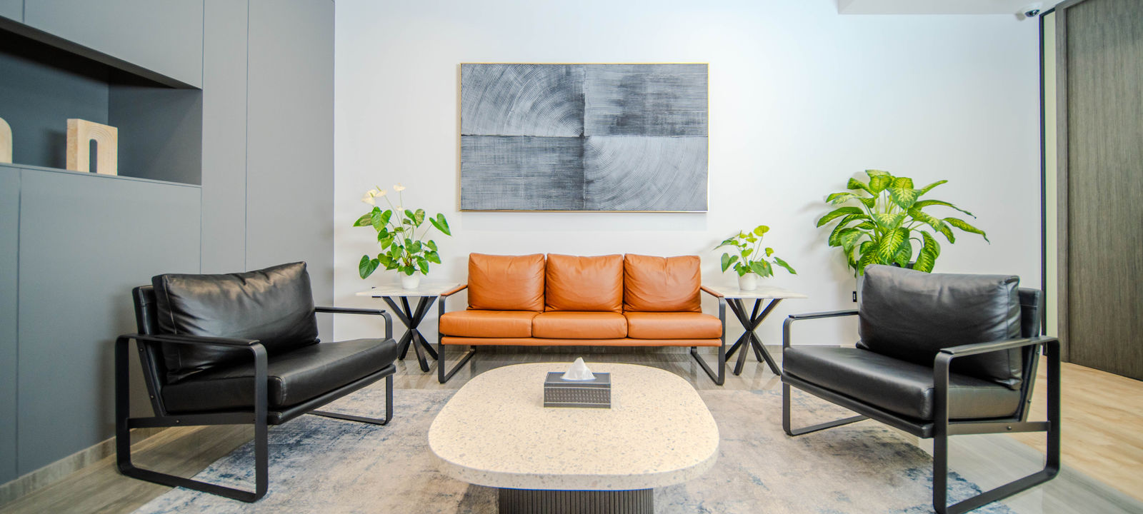 Emaar Square, Dubai - Image 1