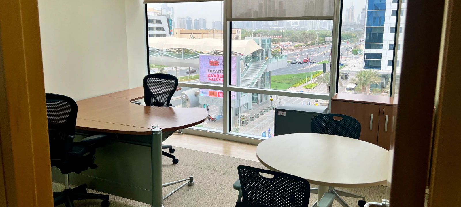 Convention Tower - Trade Centre, Dubai - Image 1