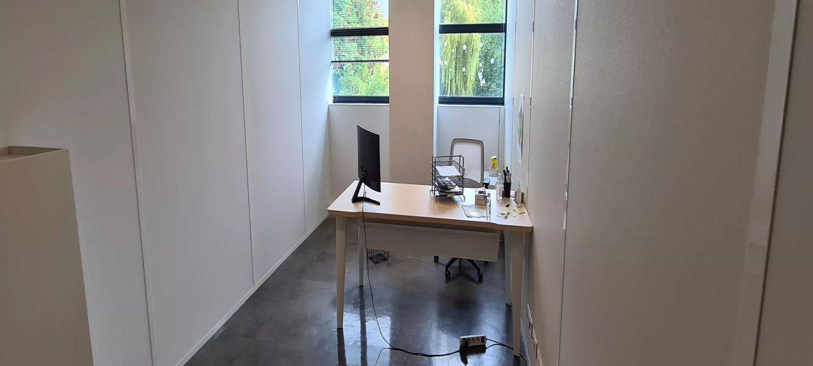 1 Sq Benjamin Franklin, Montigny-le-bretonneux - Image 1