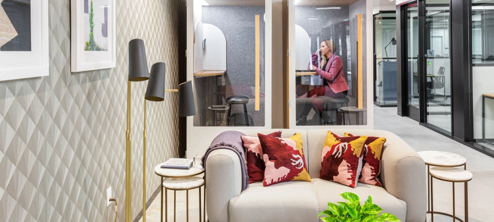 420 Nichols Road, Kansas City - Image 1