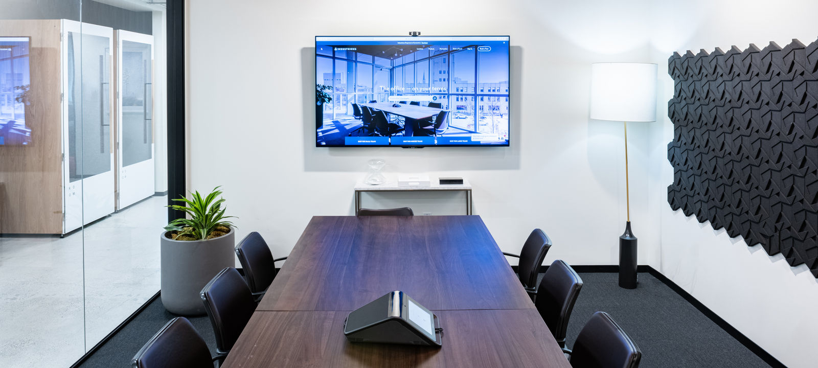 444 South Flower Street, Los Angeles - Image 1