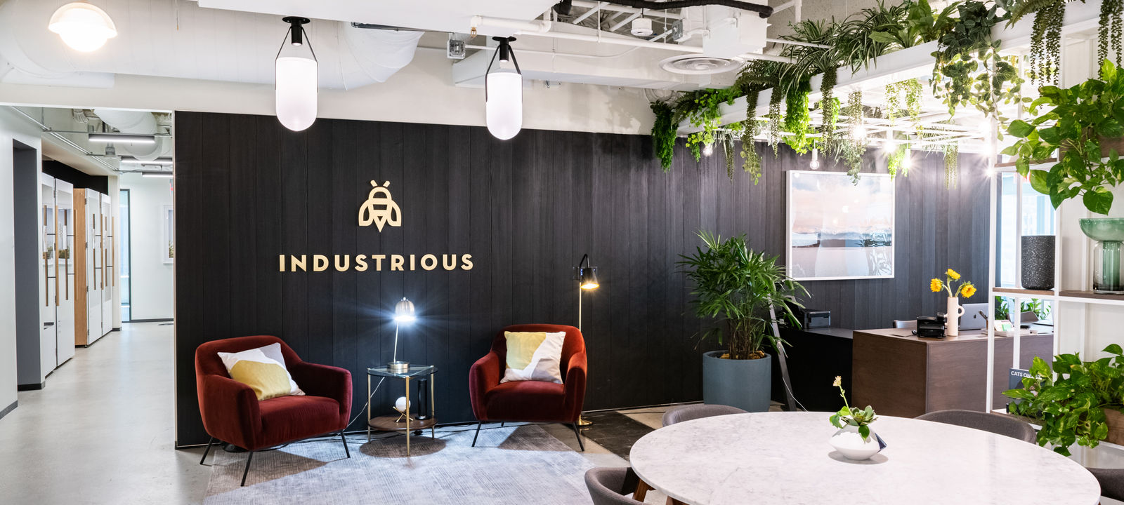 444 South Flower Street, Los Angeles - Image 1