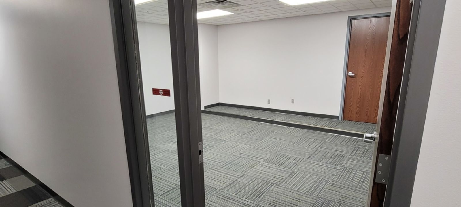 210 3rd Ave Se, Cedar Rapids - Image 1