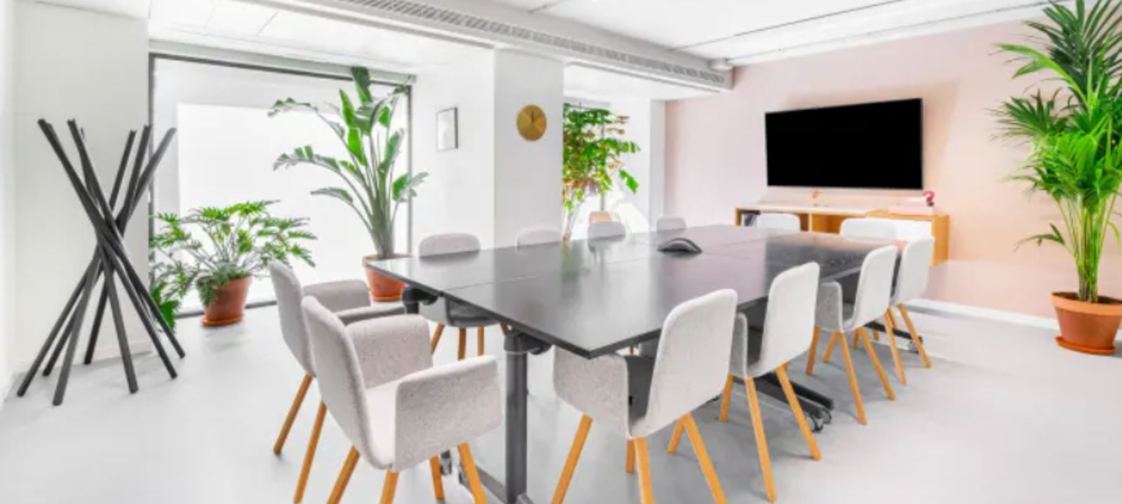 863 Massachusetts Avenue, Indianapolis - Image 1