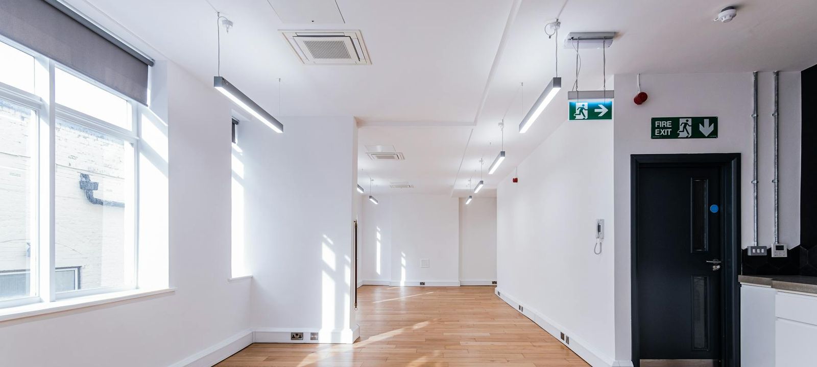 23 Clerkenwell Close, Clerkenwell - Image 1