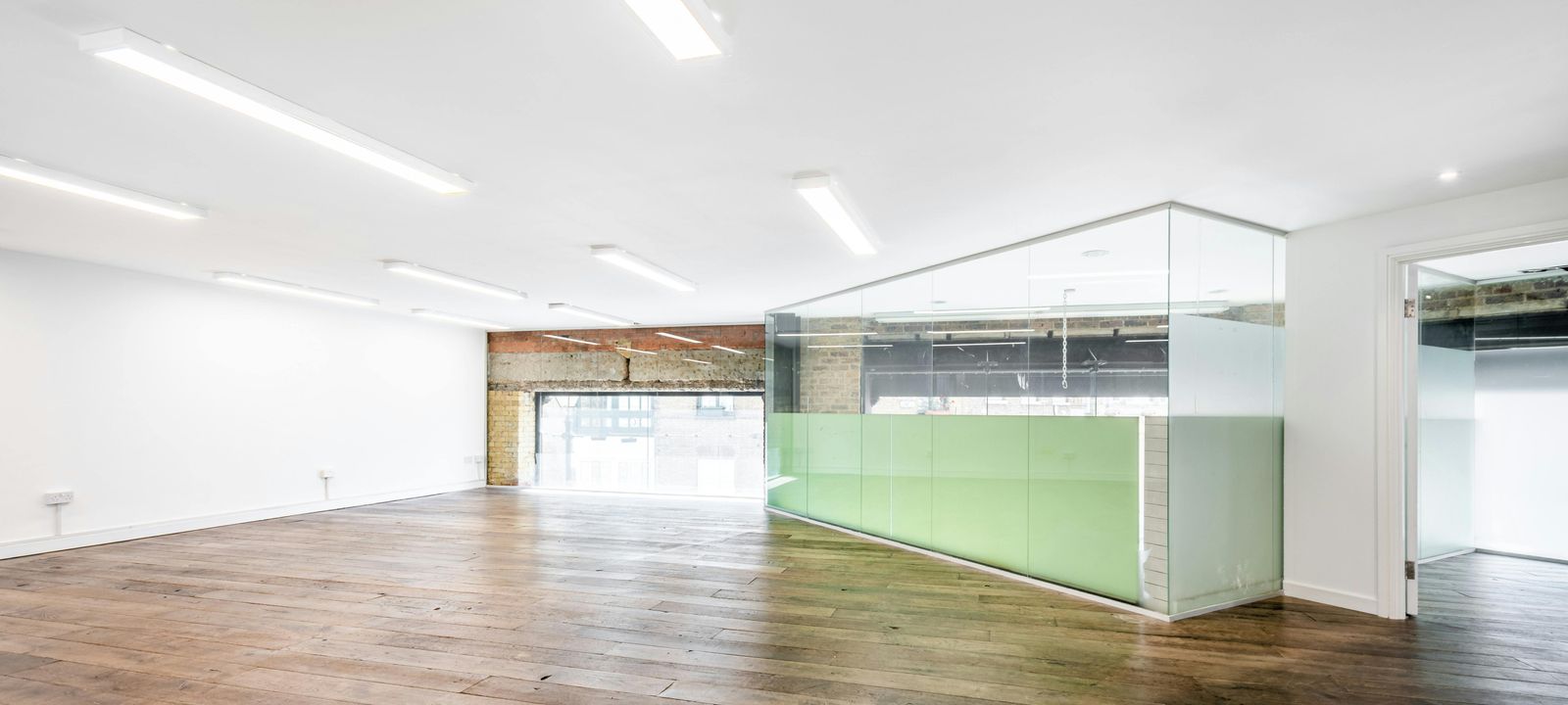 35 Artillery Lane, Spitalfields - Image 1