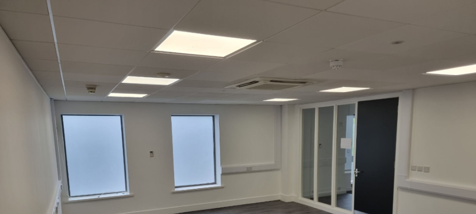 Forsyth Rd, Woking - Image 1