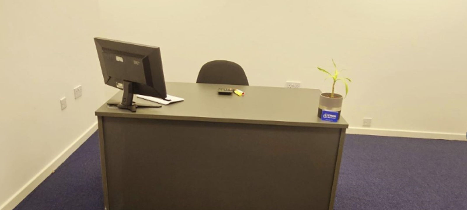 Forsyth Rd, Woking - Image 1