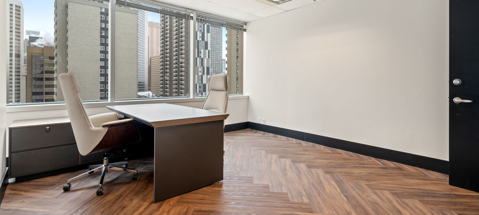 1000 7 Ave Sw, Calgary - Image 1