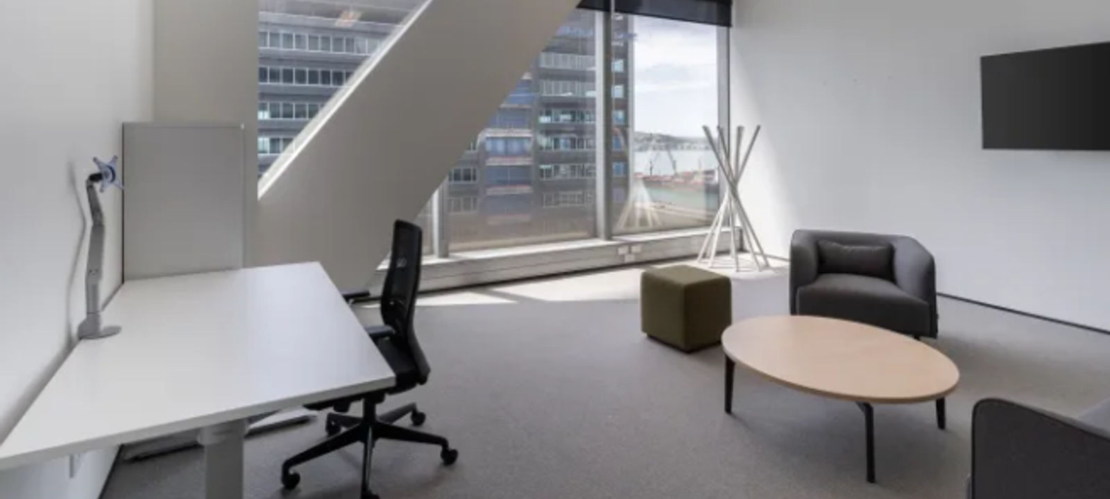 10-05 Boulevar Rafael Landivar, Guatemala - Image 1