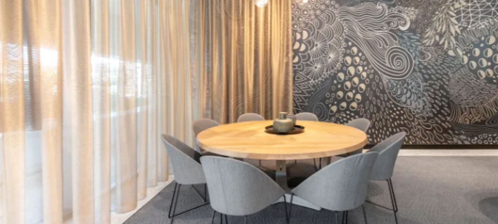 9400 W Higgins, Rosemont - Image 1