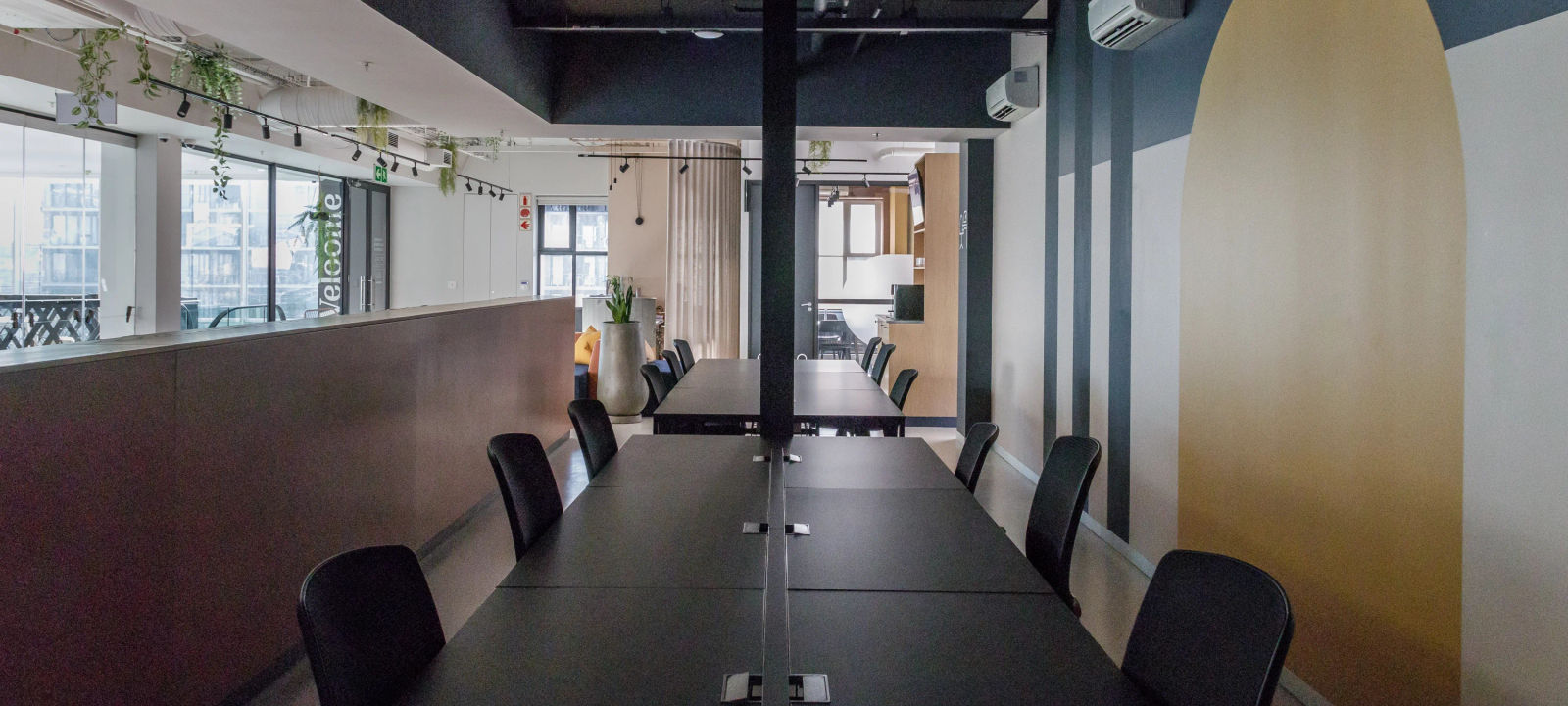 27 Somerset Road, Cape Town - Image 1