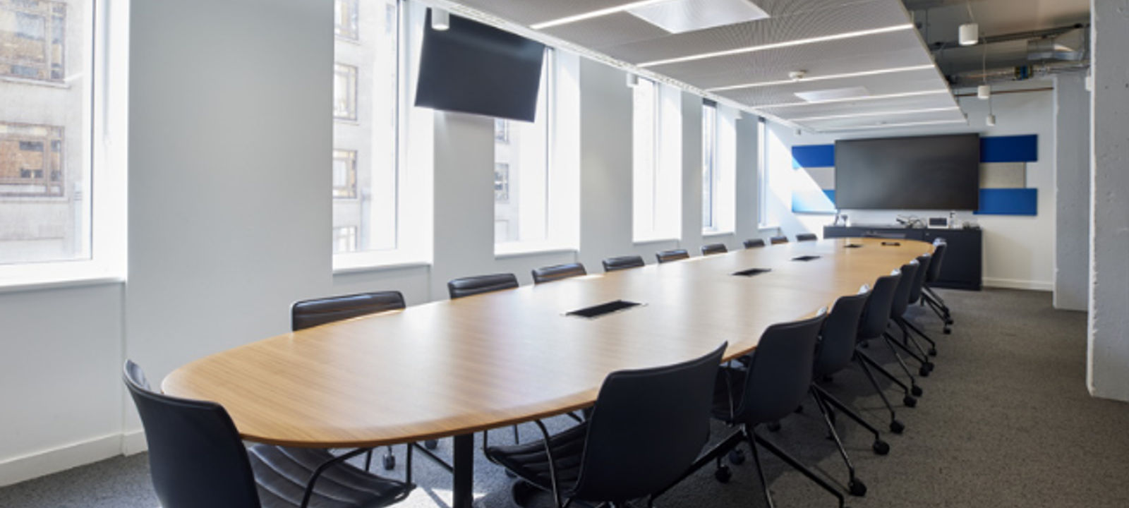 98 Theobalds RD, London - Image 1