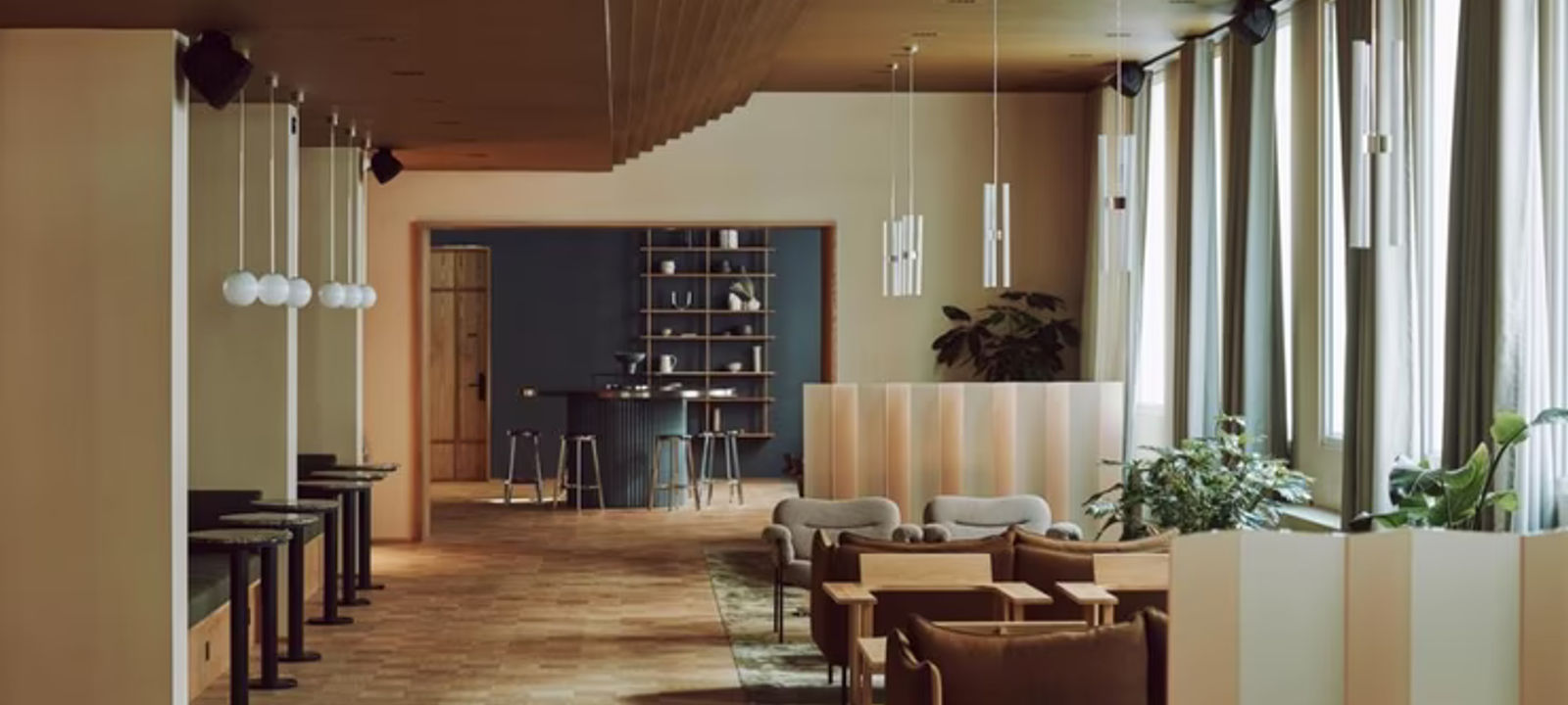 12 Red Lion Square, Holborn - Image 1