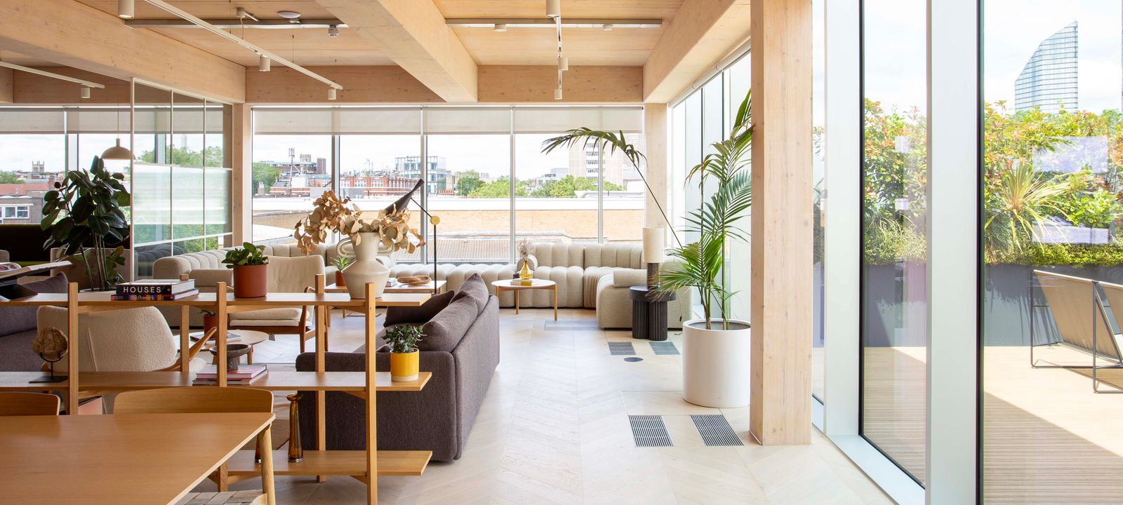 140 Goswell Road, Greater London - Image 1