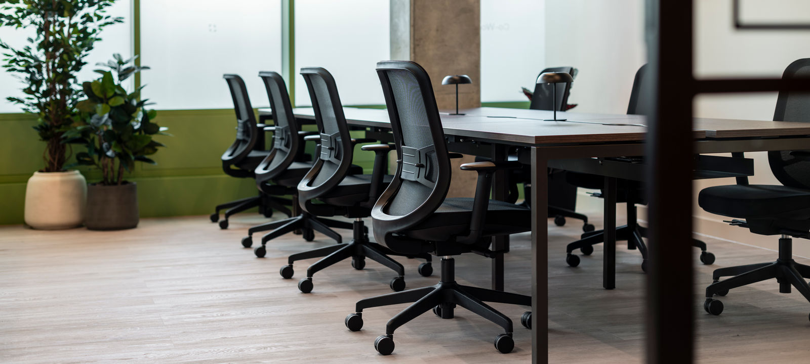 22 Ash Ave, London - Image 1