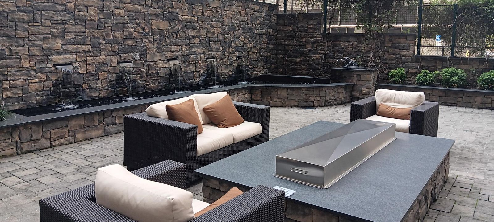 4001 9th St N, Arlington - Image 1